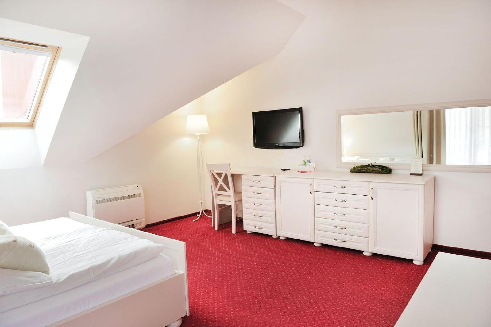 Malutkie Resort Radomsko Eksteriør billede