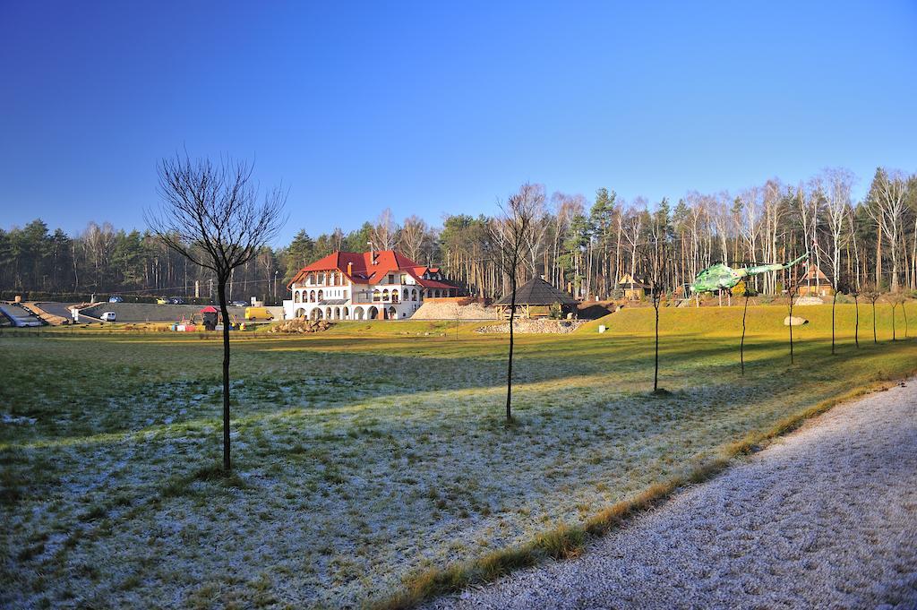 Malutkie Resort Radomsko Eksteriør billede